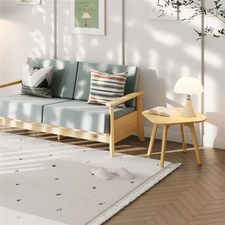 Medžio masyvo sofa
